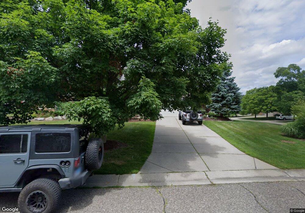 5662 Cherry Ln, West Bloomfield, MI 48324 - photo 1