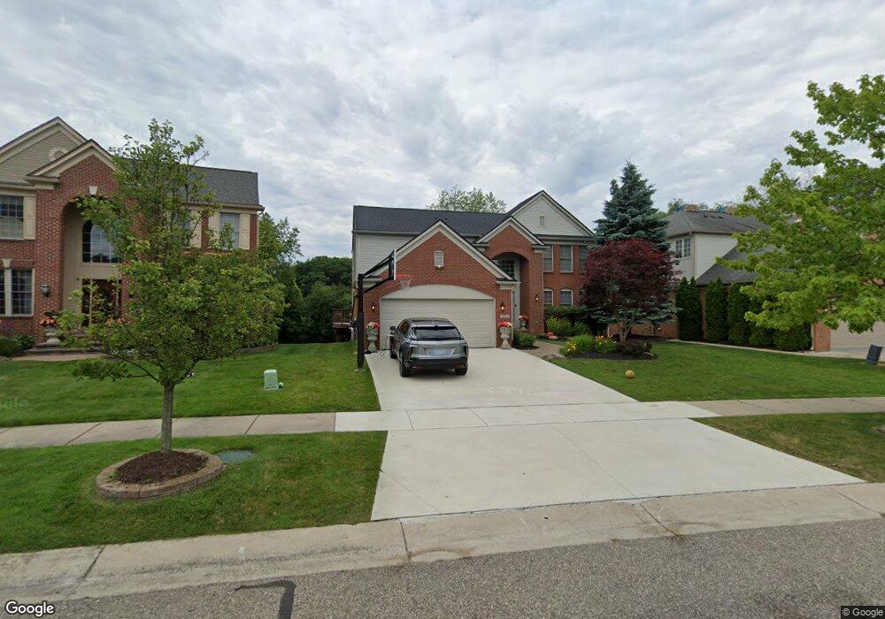 7633 Windgate Cir unit 18, West Bloomfield, MI 48323 - photo 1