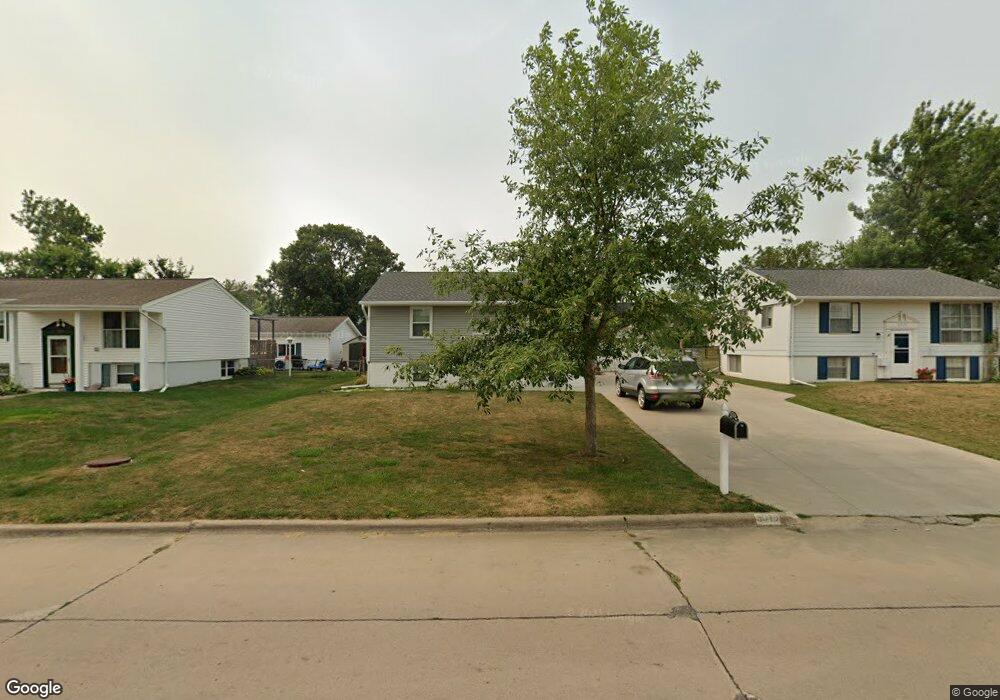 3019 29th Ave SW, Cedar Rapids, IA 52404 - photo 1