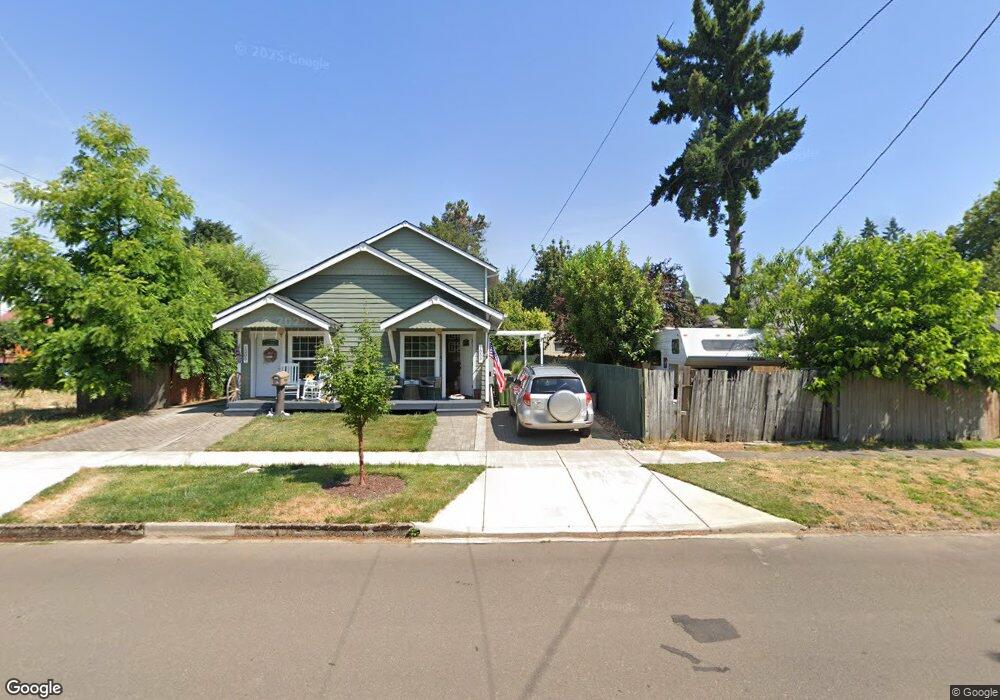 1209 E 5th St, Newberg, OR 97132 - photo 1
