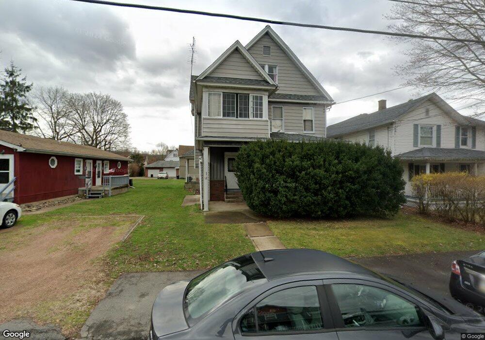 313 Hickory St, Peckville, PA 18452 - photo 1