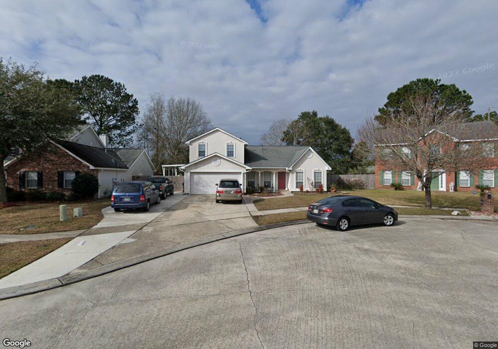 1017 Charlie Dr, Slidell, LA 70461 - photo 1