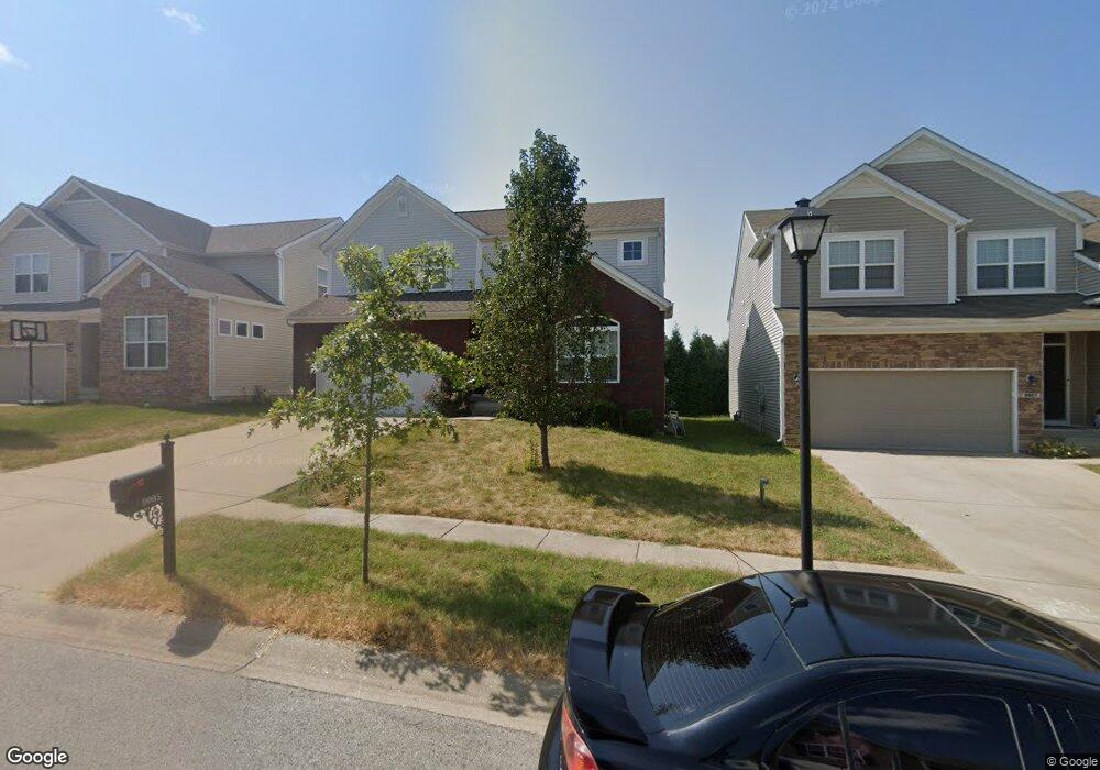 9005 Big Boulder Dr, Louisville, KY 40291 - photo 1