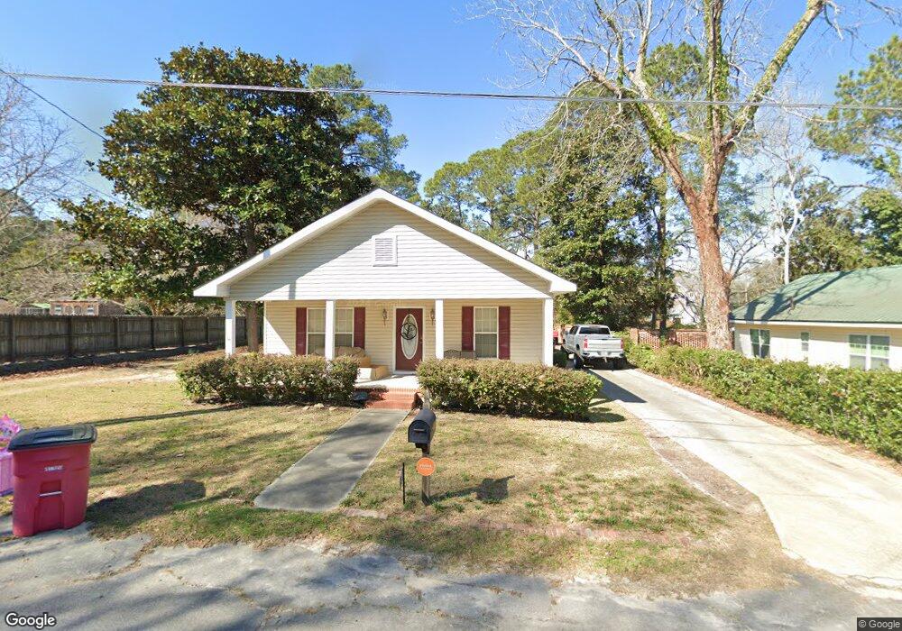28 S Sixth Ave, Mc Rae, GA 31055 - photo 1