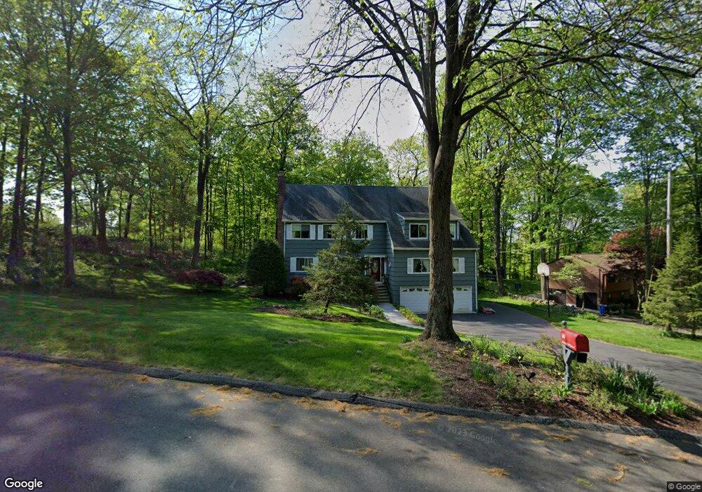 50 Beach Hill Rd, Trumbull, CT 06611 - photo 1