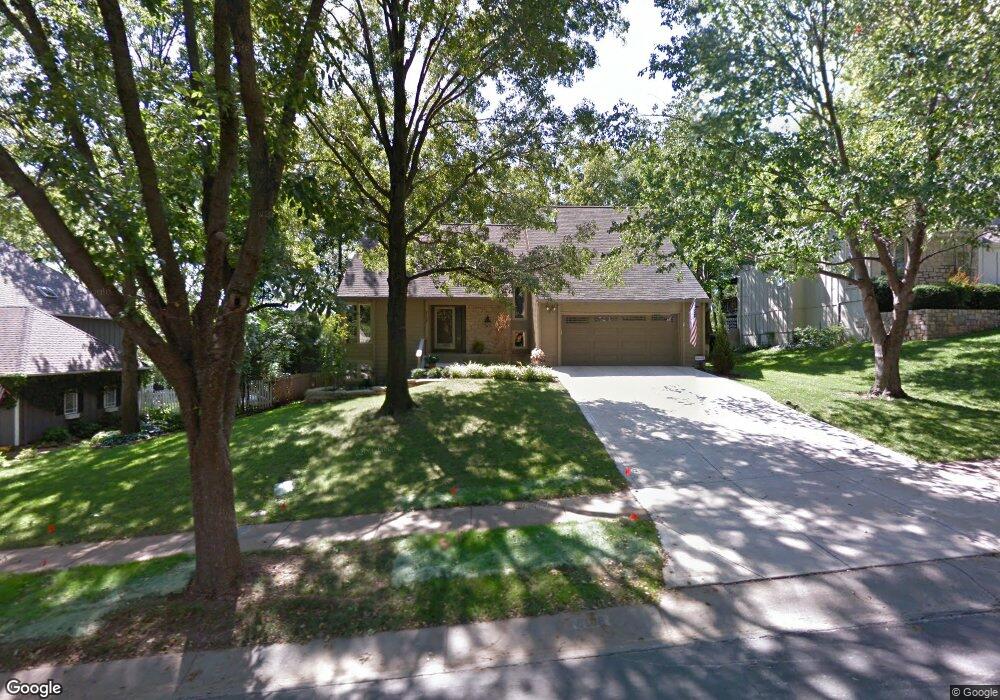 8108 Mullen Rd, Lenexa, KS 66215 - photo 1