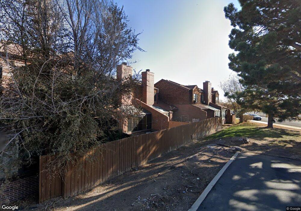 12252 E 2nd Dr, Aurora, CO 80011 - photo 1