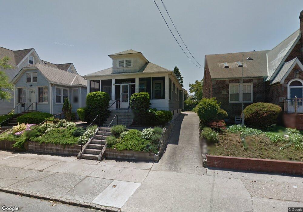 13634 58th Rd, Flushing, NY 11355 - photo 1