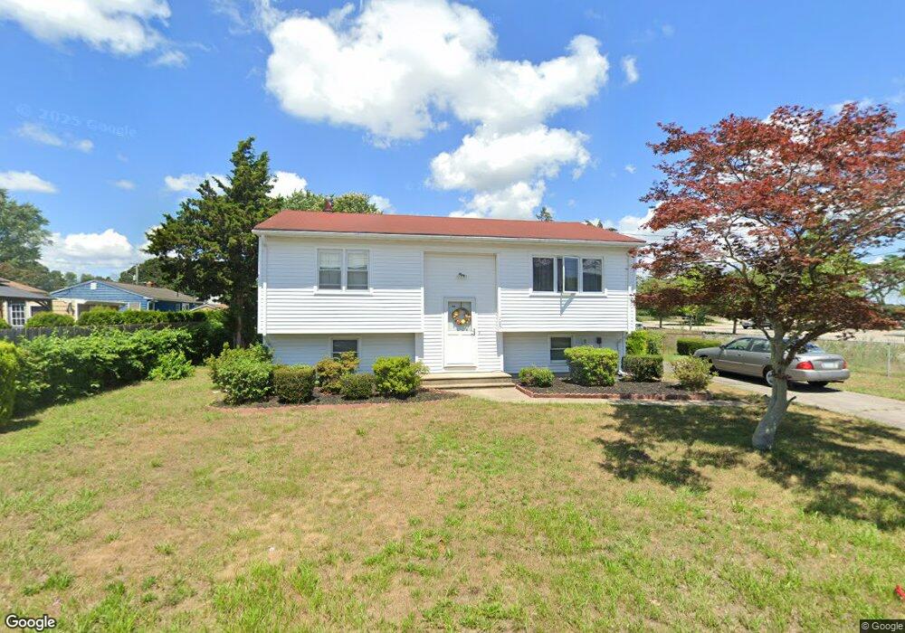 105 Ingalls St, Warwick, RI 02889 - photo 1