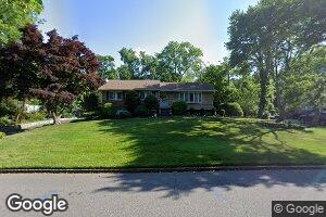 19 Terrace Ln, Smithtown, NY 11787