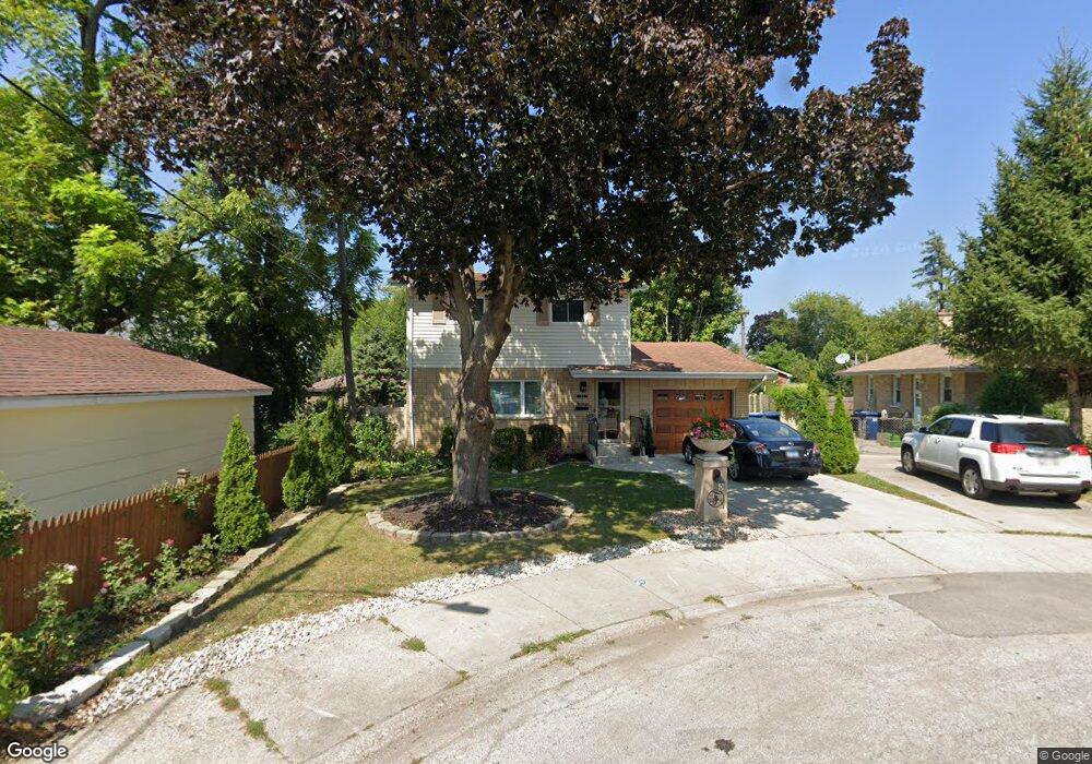 31 Hillman Ct, Waukegan, IL 60085 - photo 1