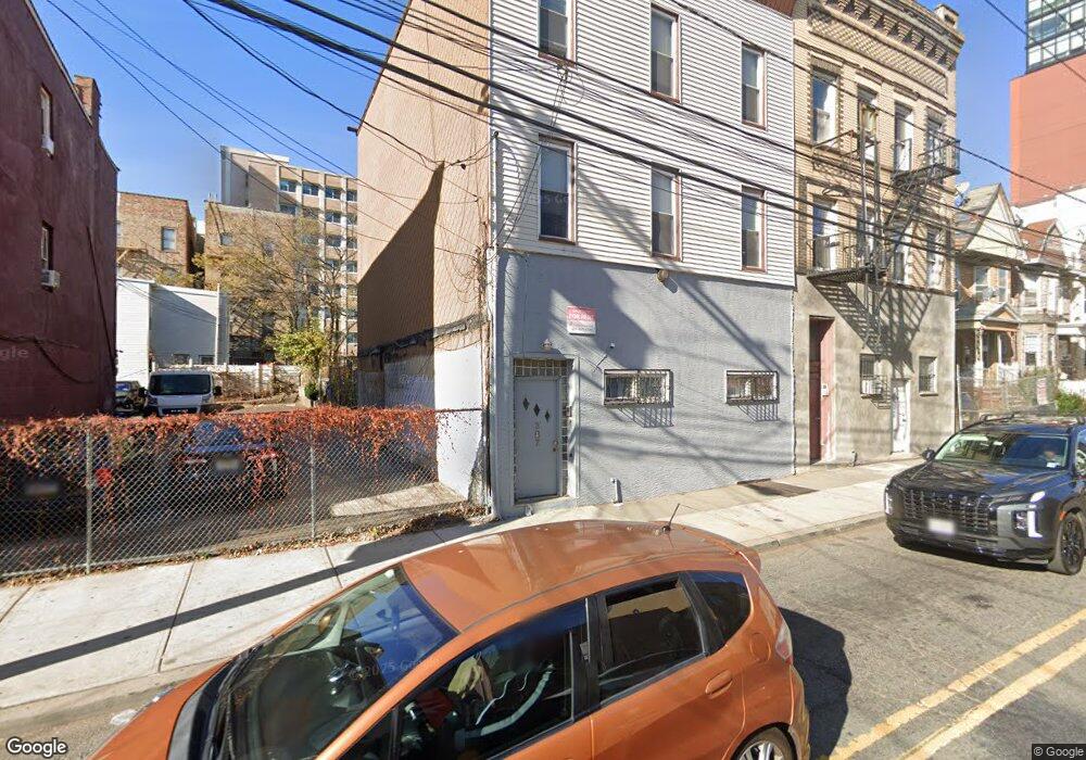 387 Summit Ave unit 2, Jersey City, NJ 07306 - photo 1