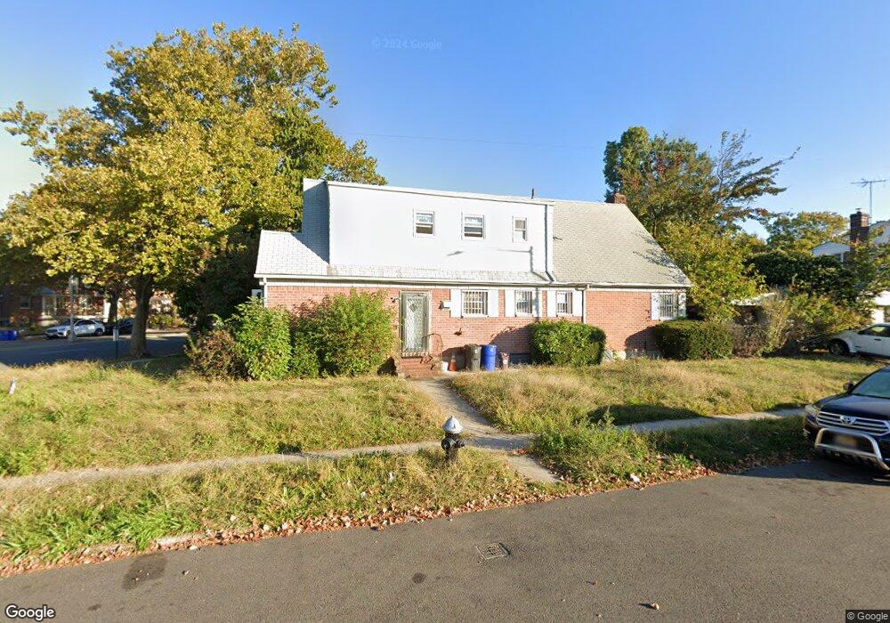 6545 Utopia Pkwy, Fresh Meadows, NY 11365 - photo 1