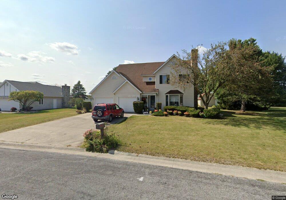 5764 Clover Ridge Dr, Lima, OH 45807 - photo 1