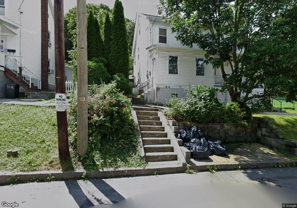 302 E Abbott St unit B, Lansford, PA 18232 - photo 1