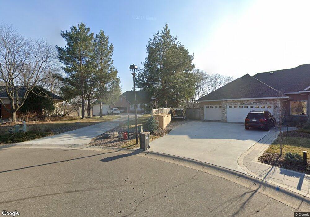 6290 Addington Ct, Eden Prairie, MN 55346 - photo 1