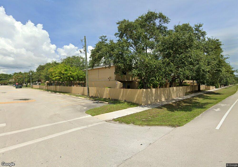 2019 Oleander Blvd unit D, Fort Pierce, FL 34950 - photo 1