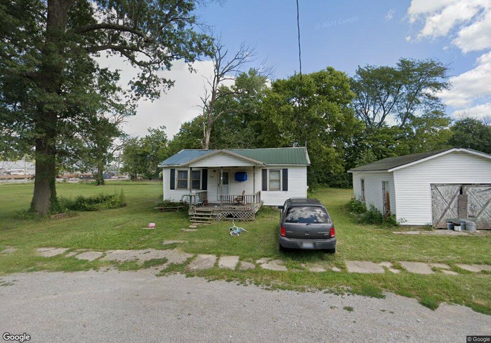 806 N Webster St, Harrisburg, IL 62946 - photo 1