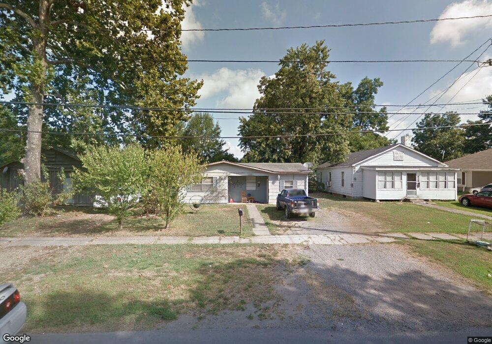 416 W 2nd St, Stuttgart, AR 72160 - photo 1