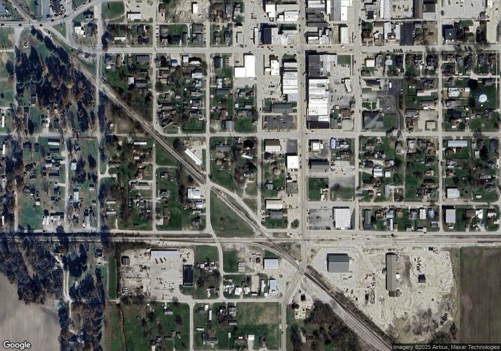 140 SW 1st St, Linton, IN 47441 - photo 1