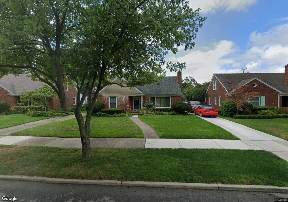 1051 Somerset Ave, Grosse Pointe Park, MI 48230 - photo 1