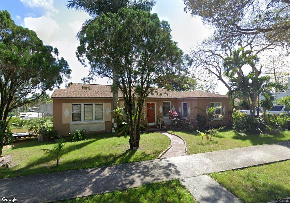 3910 Eastview Ave, West Palm Beach, FL 33407 - photo 1