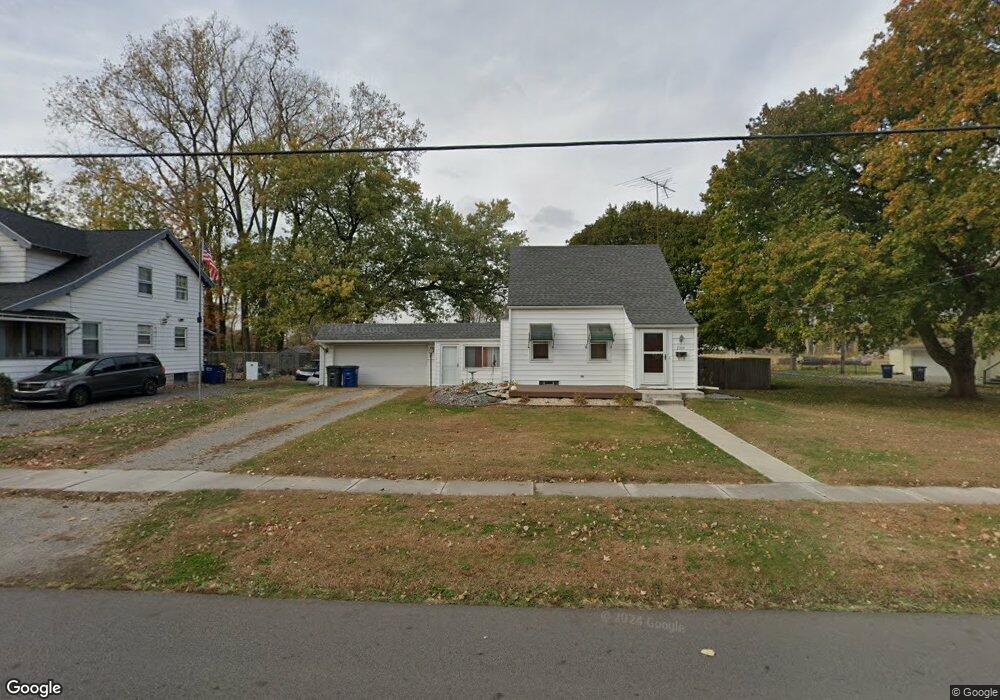 2304 Mellwood Ave, Toledo, OH 43613 - photo 1