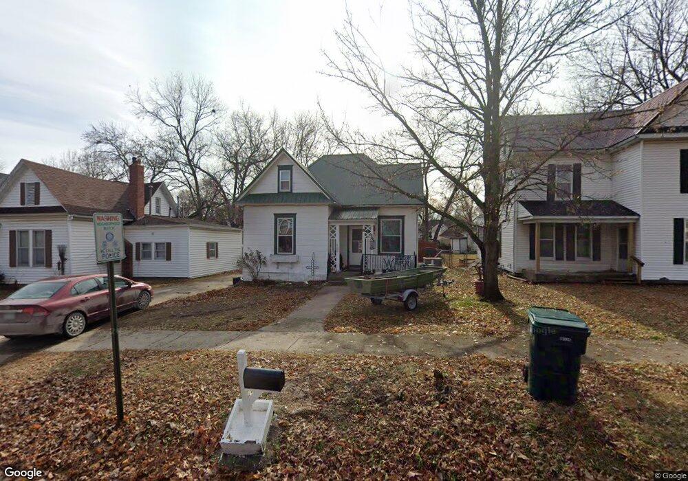 1316 Grand Ave, Parsons, KS 67357 - photo 1