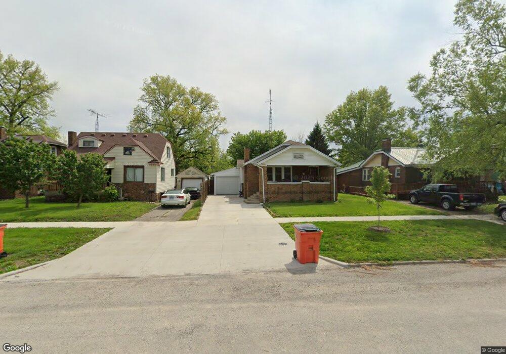 1308 S 17th St, Mattoon, IL 61938 - photo 1