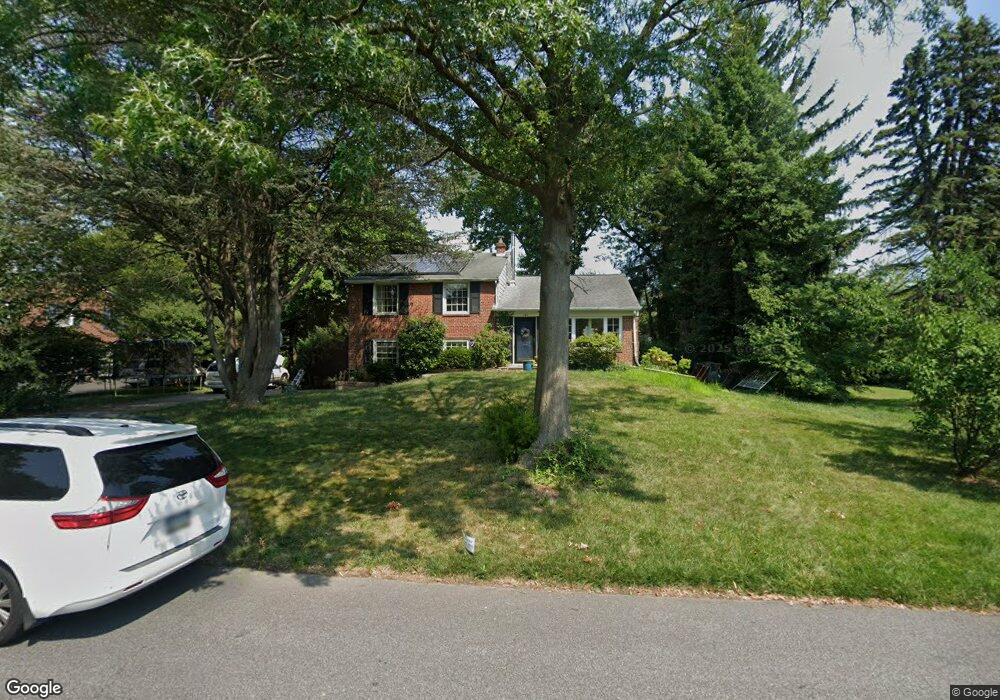 104 Canterbury Dr, Wallingford, PA 19086 - photo 1