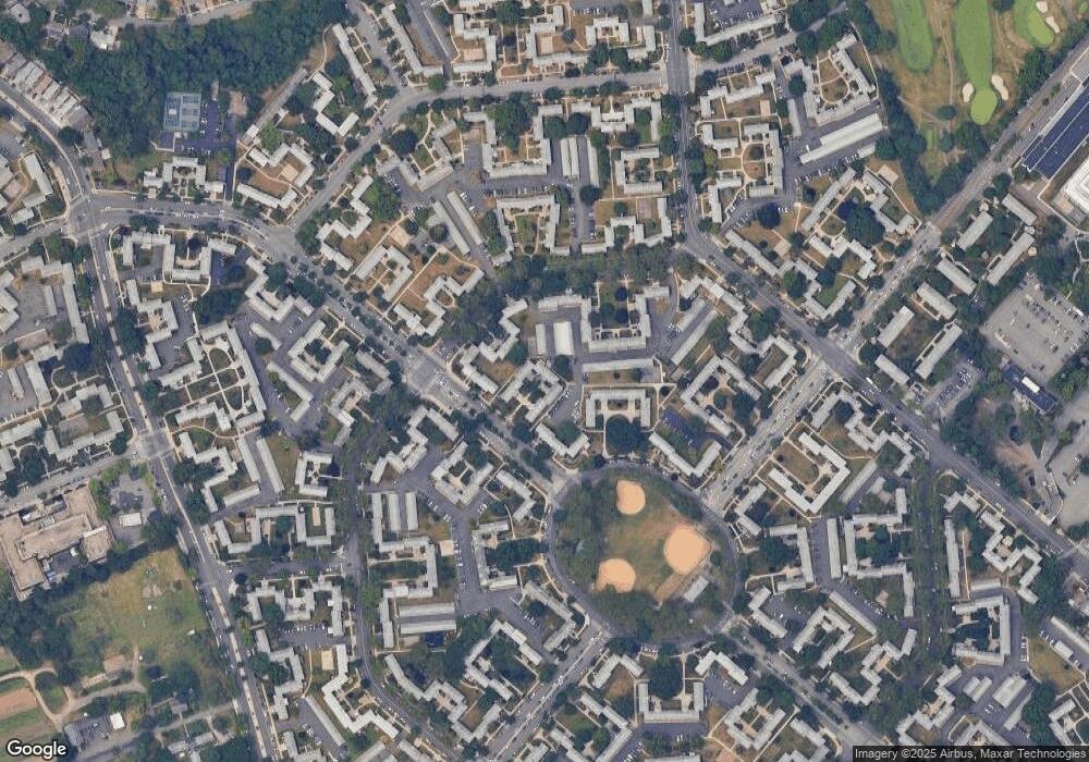 7321 260th St, Glen Oaks, NY 11004 - photo 1