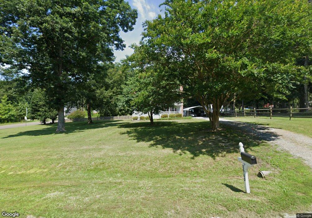 8900 Woodsedge Dr, Quinton, VA 23141 - photo 1