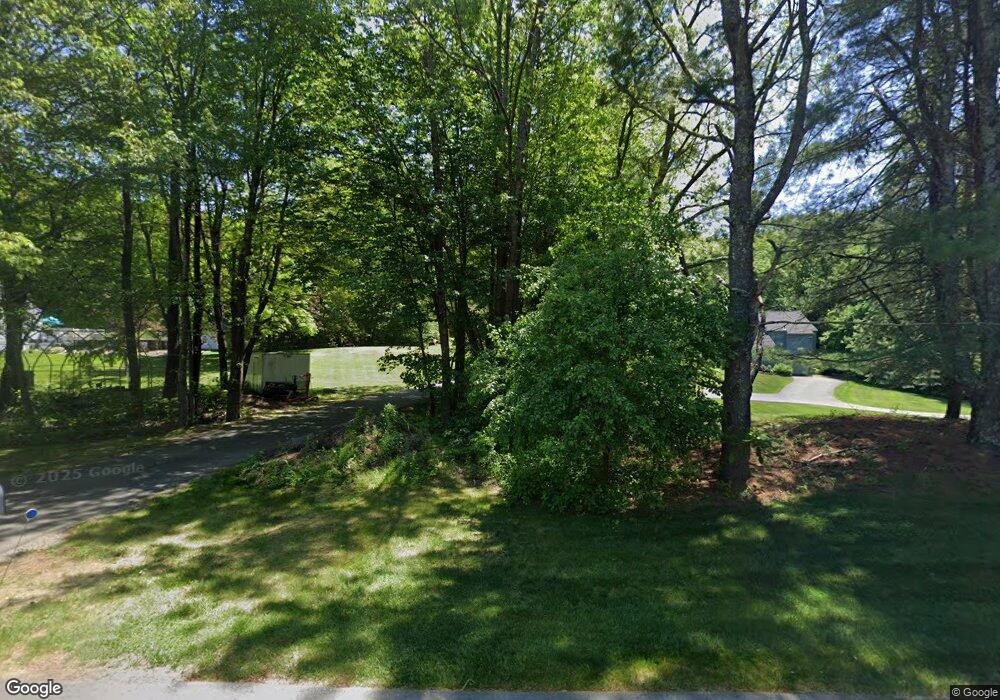 58 Redfield Cir, Derry, NH 03038 - photo 1