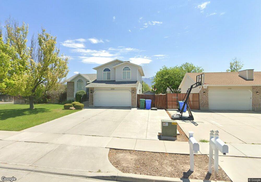 11935 S 3200 W, Riverton, UT 84065 - photo 1