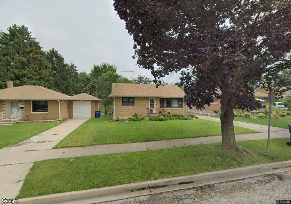 1833 Linden Ave, Waukegan, IL 60087 - photo 1