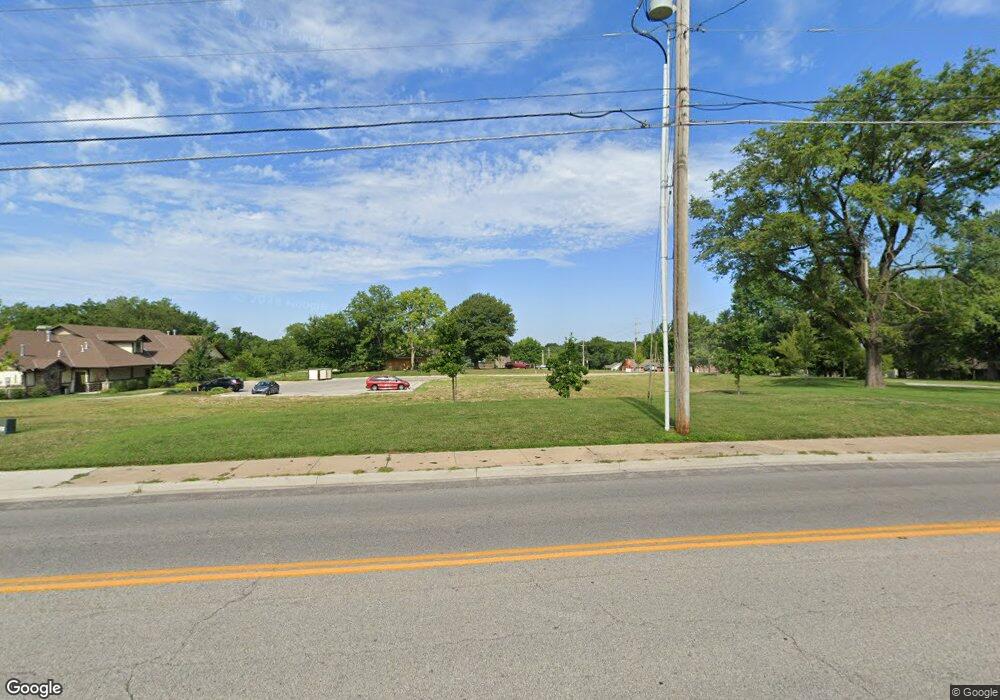 6700 Pflumm Rd, Shawnee, KS 66216 - photo 1