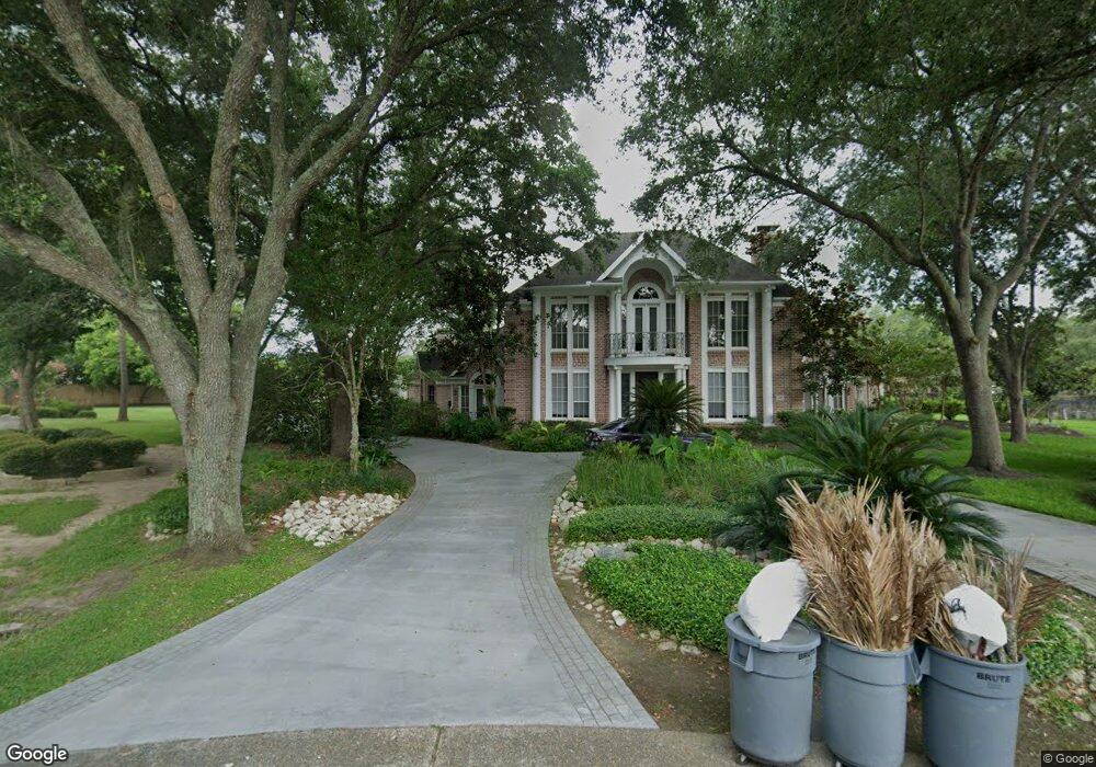 1906 Candlelight Ct, Friendswood, TX 77546 - photo 1