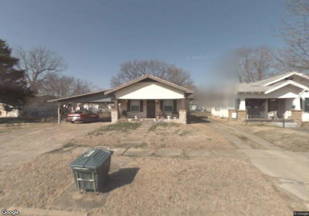 1012 N Collins Ave, Okmulgee, OK 74447 - photo 1