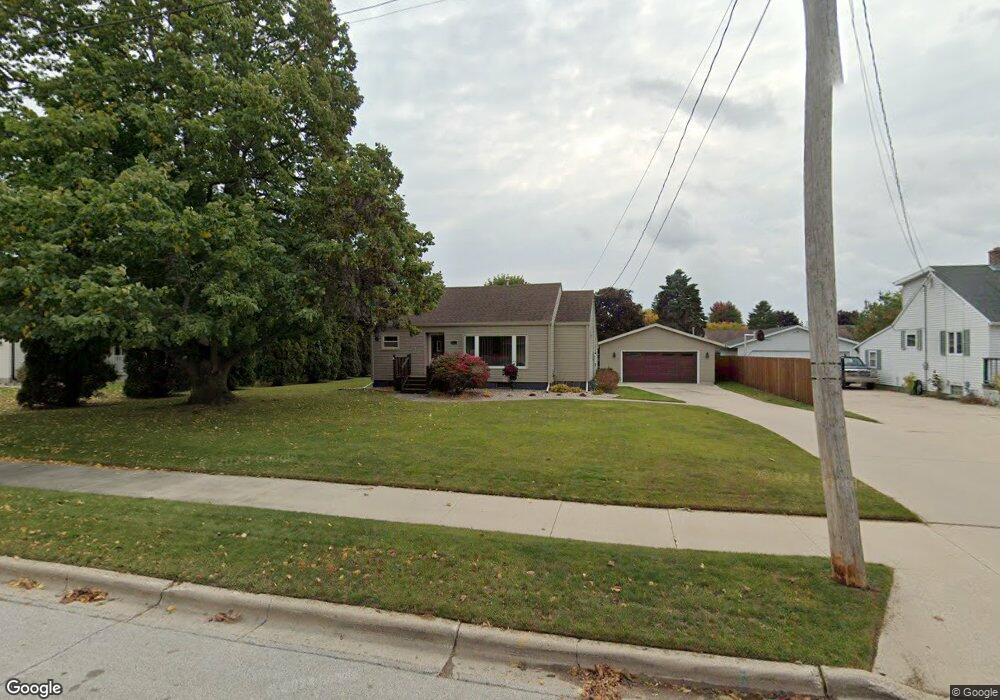 3003 45th St, Two Rivers, WI 54241 - photo 1