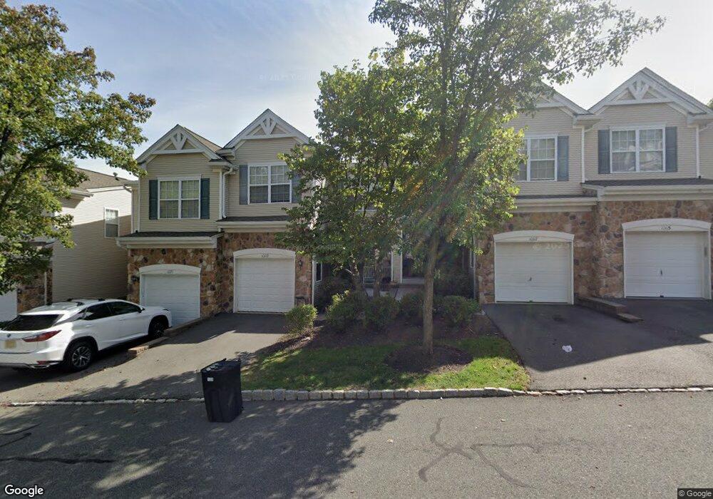 1069 Shadowlawn Dr, Green Brook, NJ 08812 - photo 1