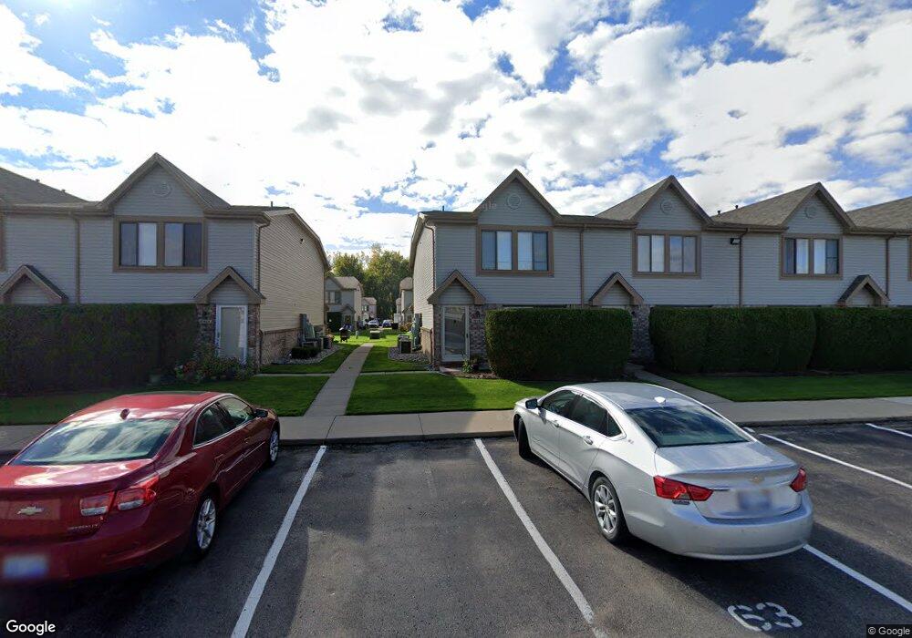 50463 Bay Run N unit 64, Chesterfield, MI 48047 - photo 1