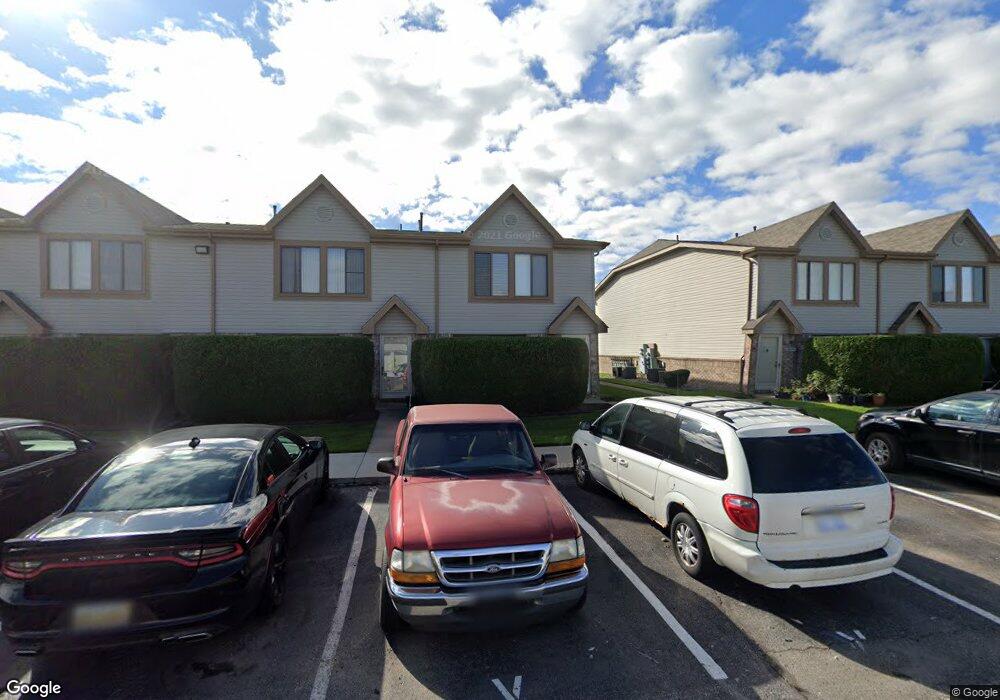 50456 Bay Run N unit 8, 57, Chesterfield, MI 48047 - photo 1