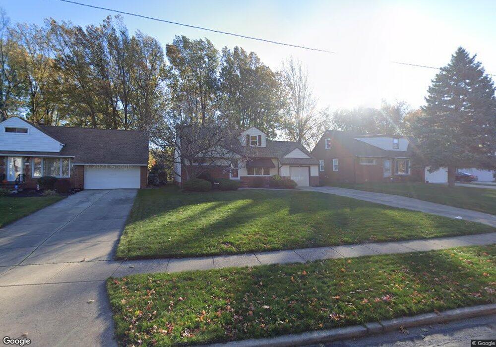 1929 Kapel Dr, Euclid, OH 44117 - photo 1