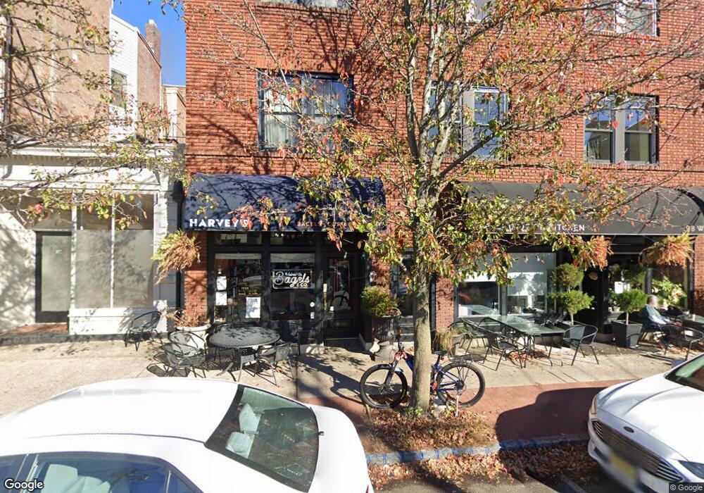 96 Walnut St unit 4, Montclair, NJ 07042 - photo 1