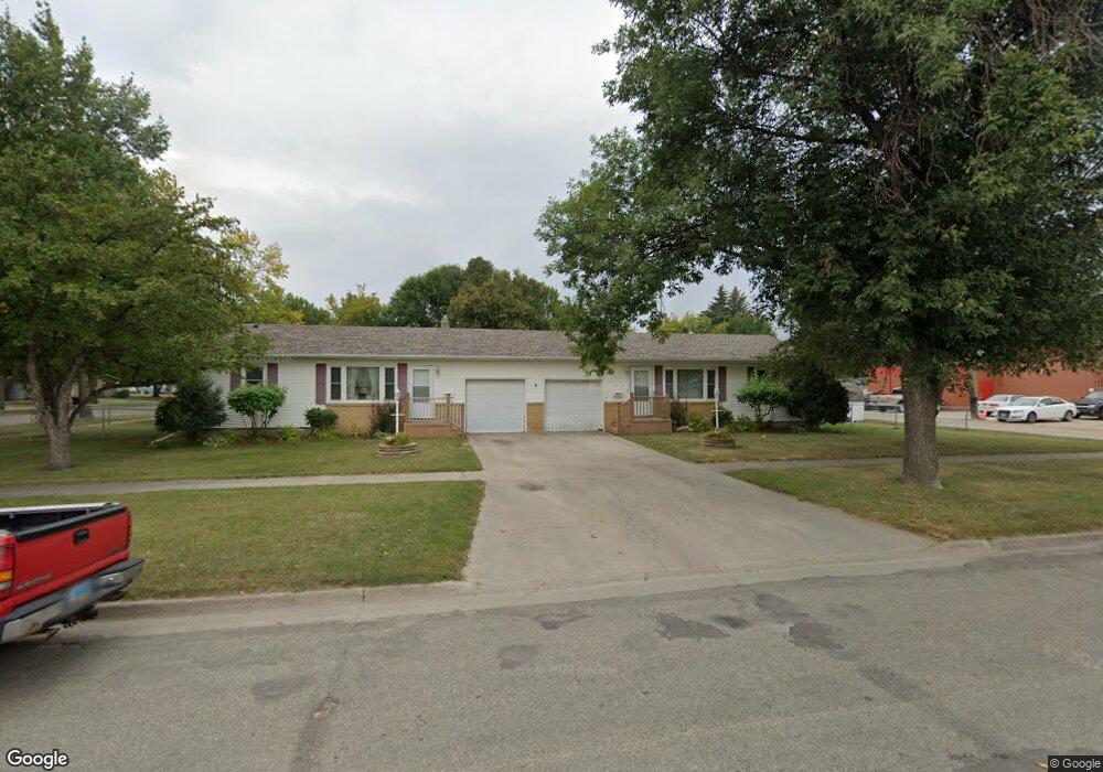 1316 S 14th St, Grand Forks, ND 58201 - photo 1