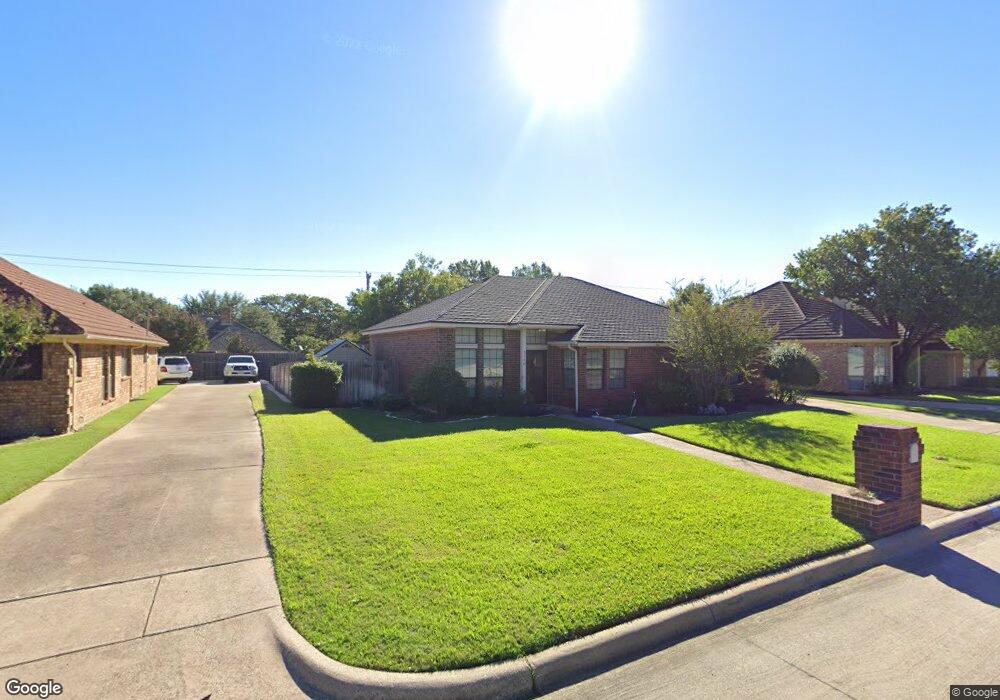 3140 Steve Dr, Hurst, TX 76054 - photo 1