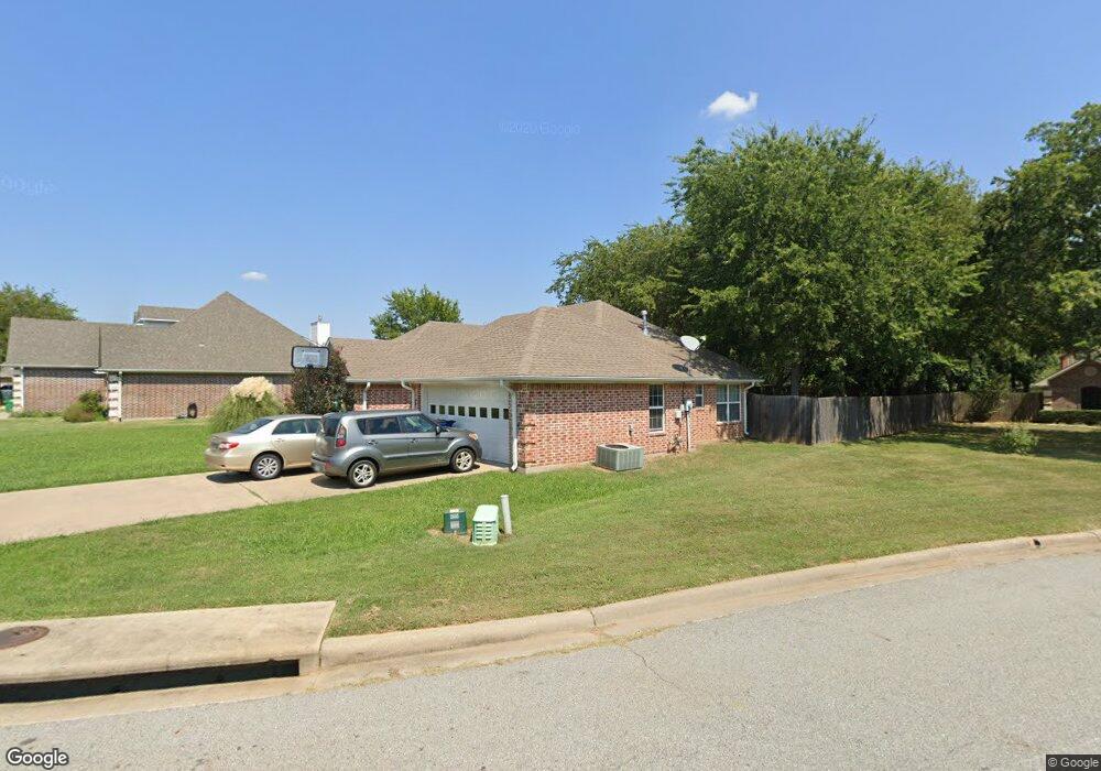 105 Chrissa Dr, Pottsboro, TX 75076 - photo 1