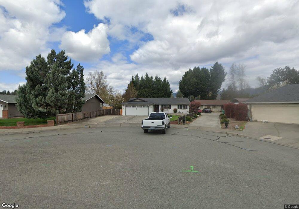 1136 Jeffrey Ct, Grants Pass, OR 97527 - photo 1