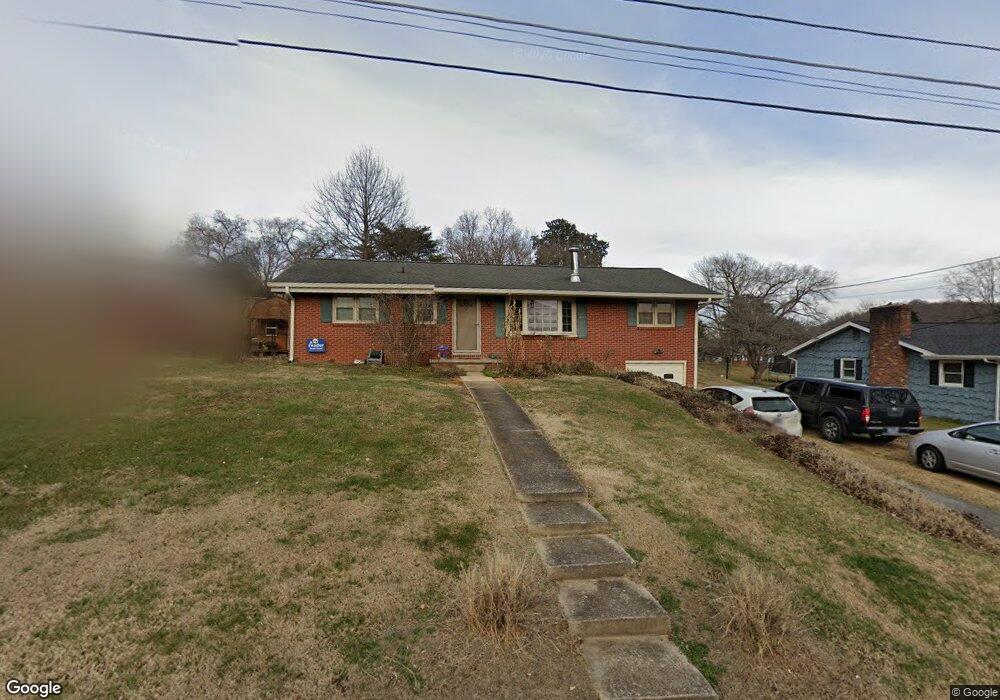 1413 Squibb Dr, Johnson City, TN 37601 - photo 1