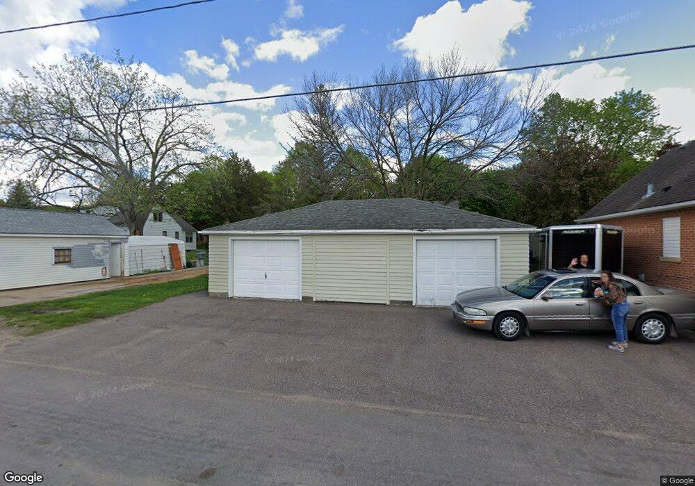 1610 N 2nd St, Mankato, MN 56001 - photo 1